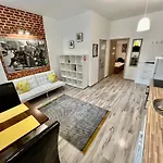 Red&yellow Centrum 公寓 奥尔什丁