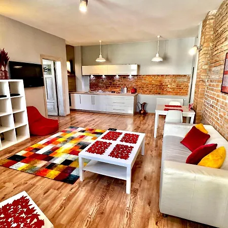 Apartment Red&yellow Centrum