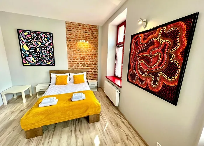 Red&yellow Centrum Apartment *