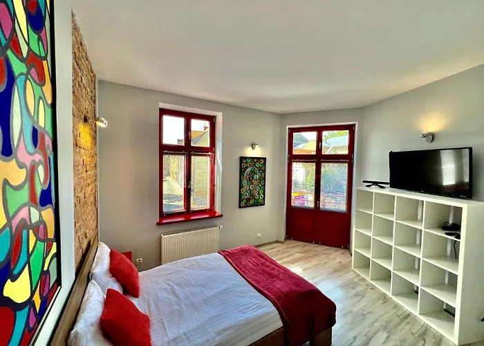 Red&yellow Centrum Apartment *